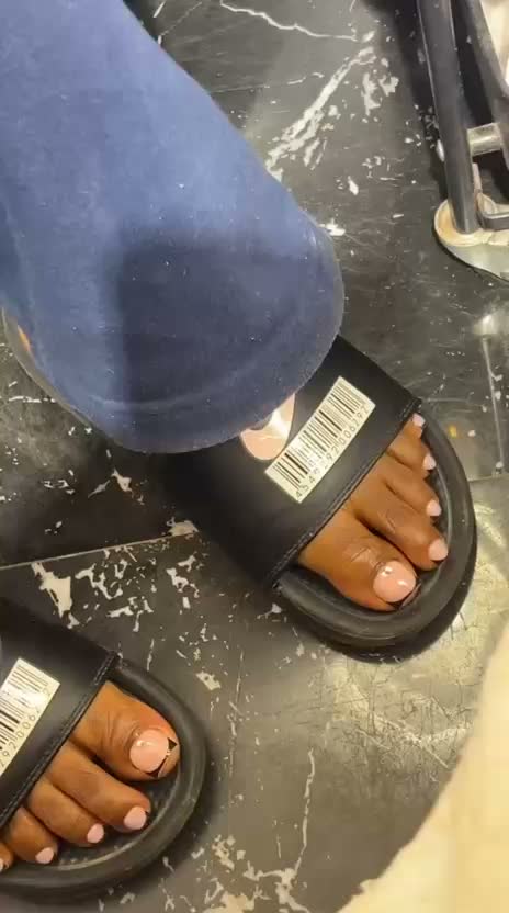 Acrylic Toes