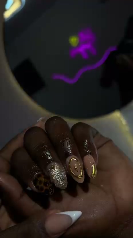 Glamour nails with rhinestones and art