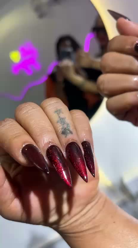Stiletto nails red and black glitter ombre